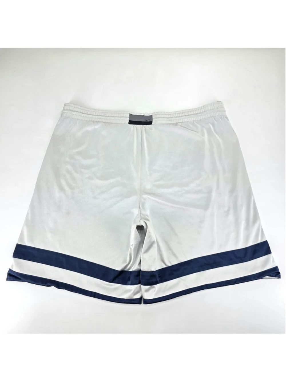 Vintage Nike Reversible Dazzle Basketball Shorts Baggy Y2K White Navy XXL